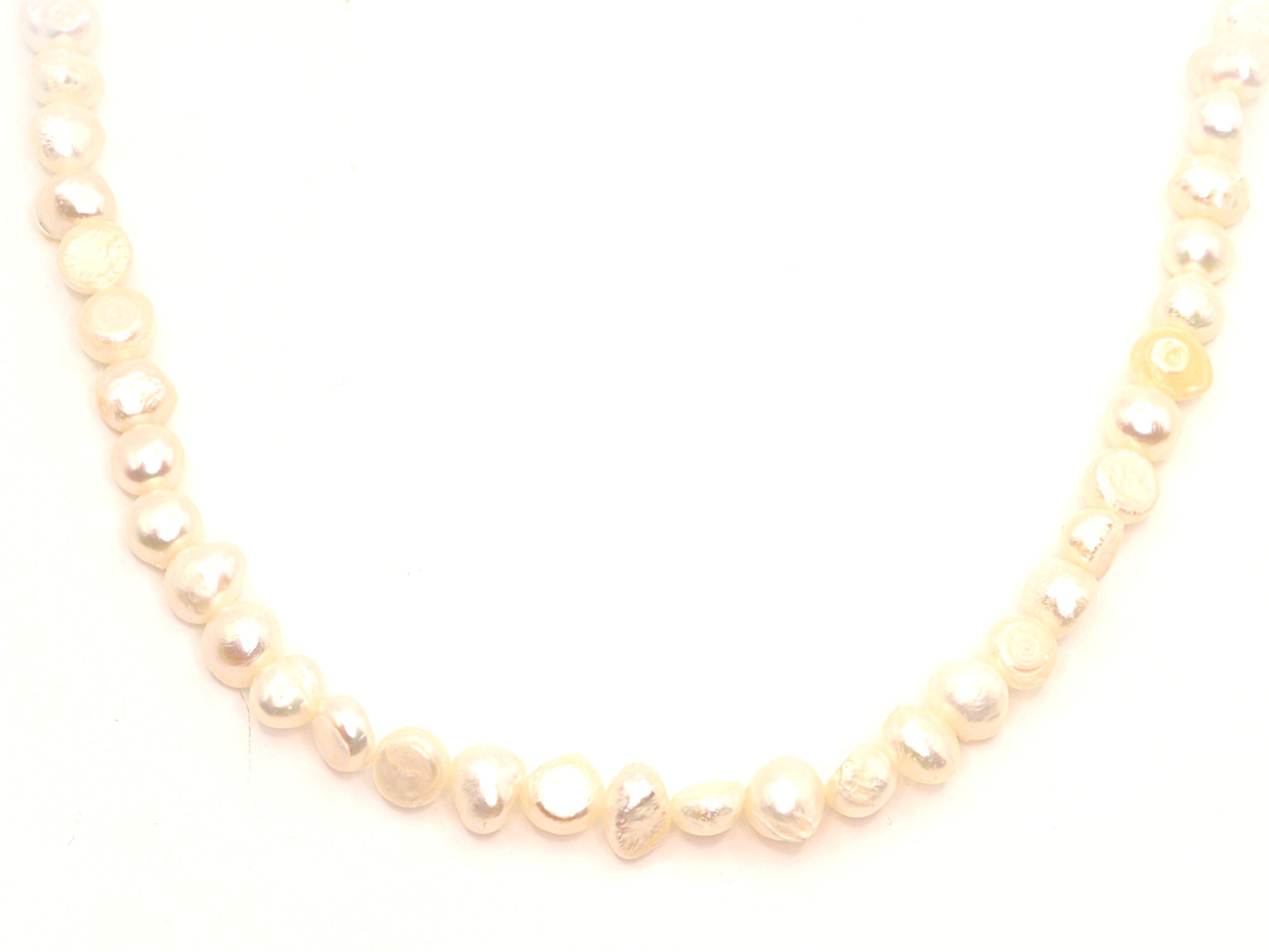 Halskette - Handgefertigte Perlenkette - Süßwasserperlen - Damen